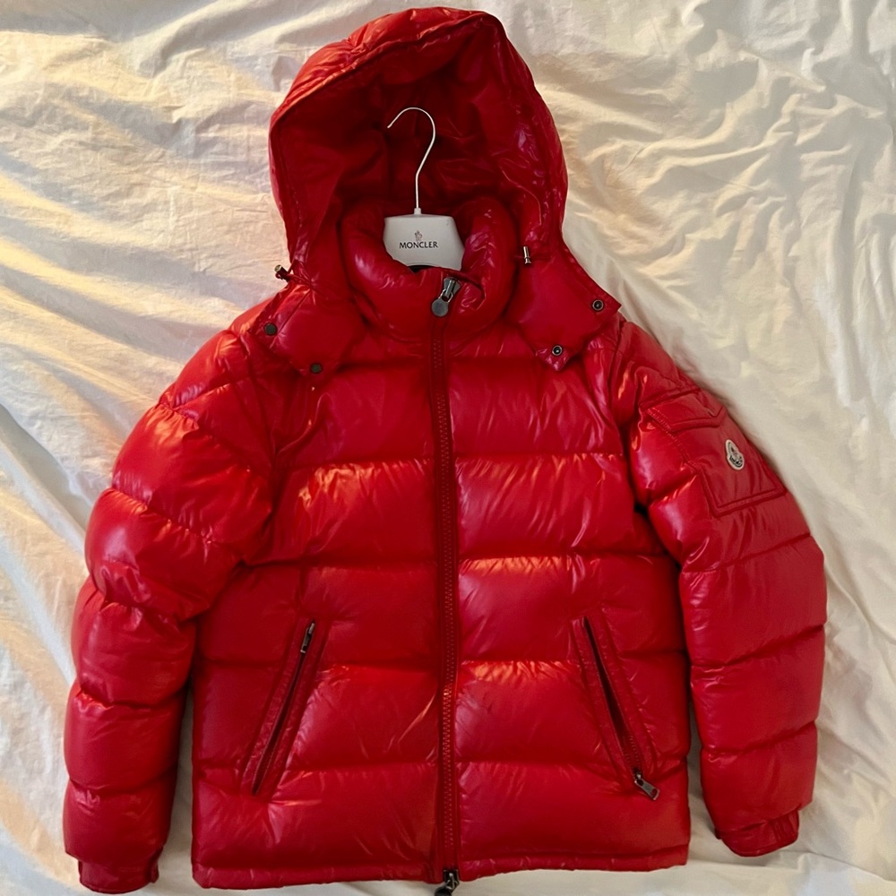 Moncler Puffy Jacket Red US Size S